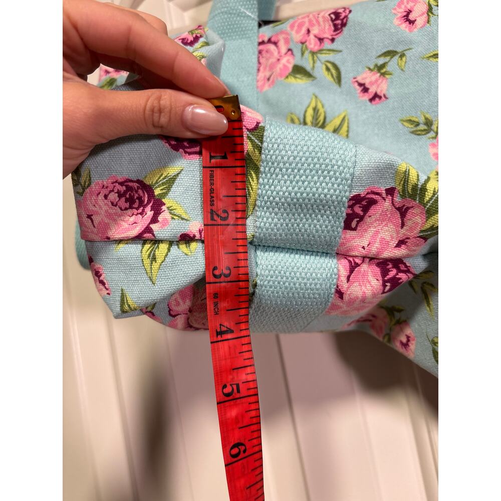 Floral Canvas Duffle Bag with Pink Roses - Picture 4 of 8